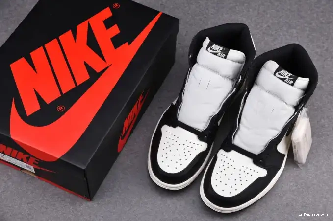 RETRO HIGH 555088-105 MOCHA JORDAN 1 AIR DARK 0520